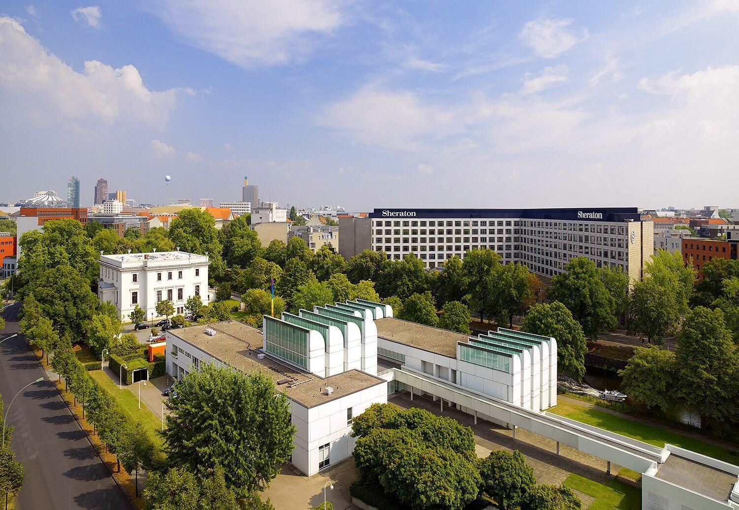 Sheraton Berlin Grand Hotel Esplanade — Fotos 1